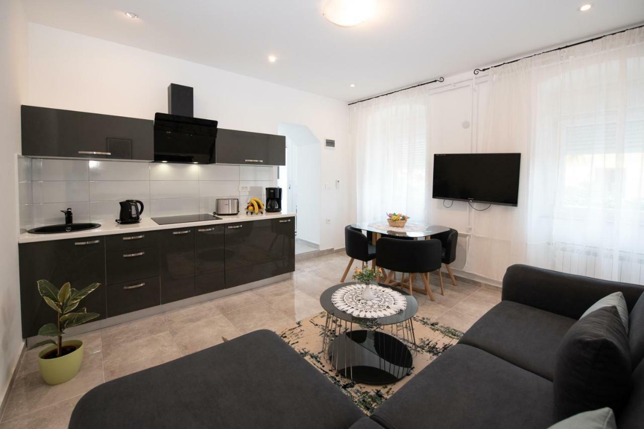 Apartment Emili Opatija Extérieur photo